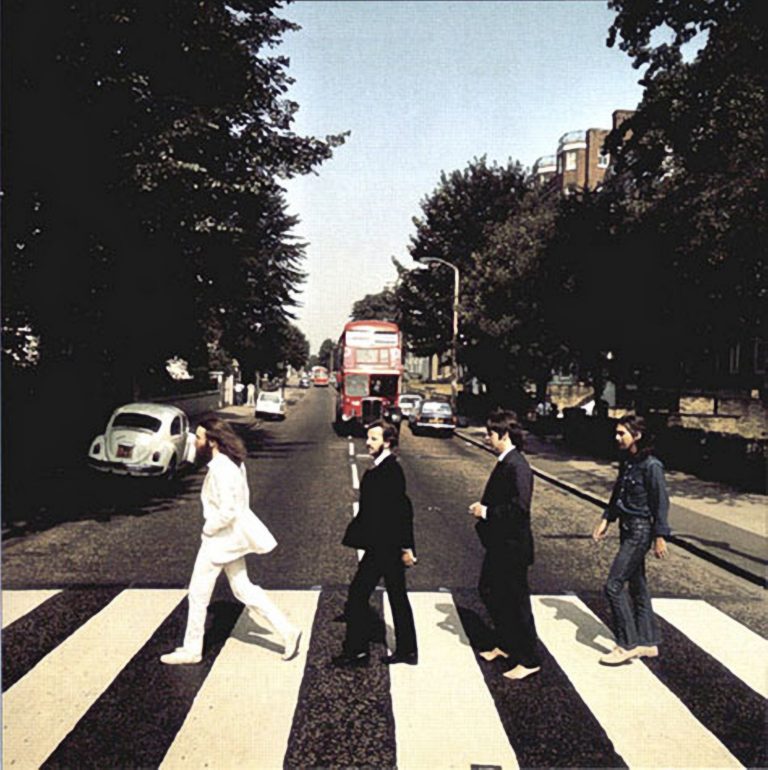 the-beatles-on-the-the-abbey-road-crossing-beatles-in-london